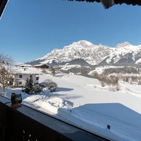Apartment With Garden In Salzburg Leogang